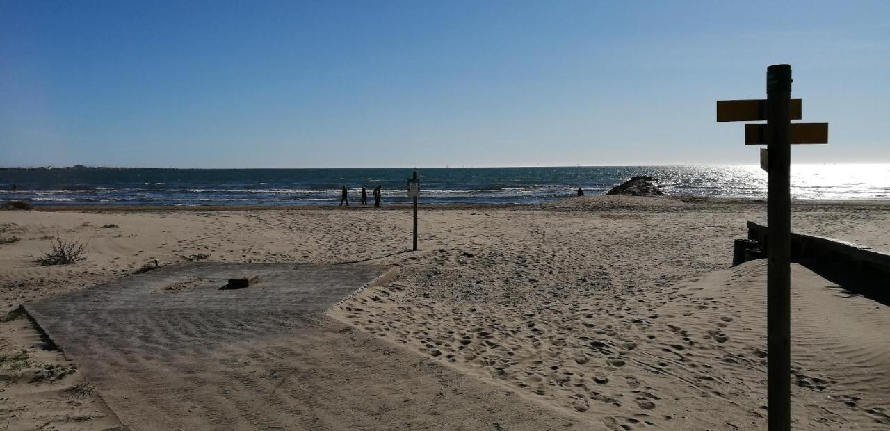 Grau Du Roi T2 Calme, Acces Plage + Parking Le Grau-du-Roi Exterior foto